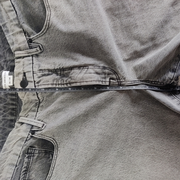 Good American Good Vintage 2-Tone Jeans - Picture 7 of 10